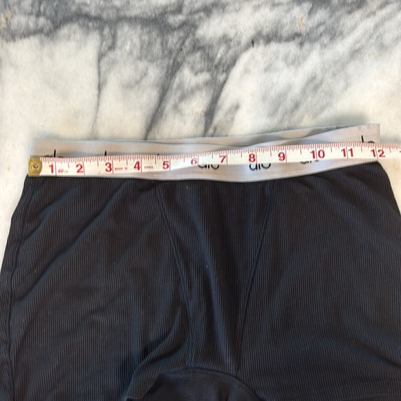 Alo Icon Ribbed Boy Short Sz M - Picture 7 of 7